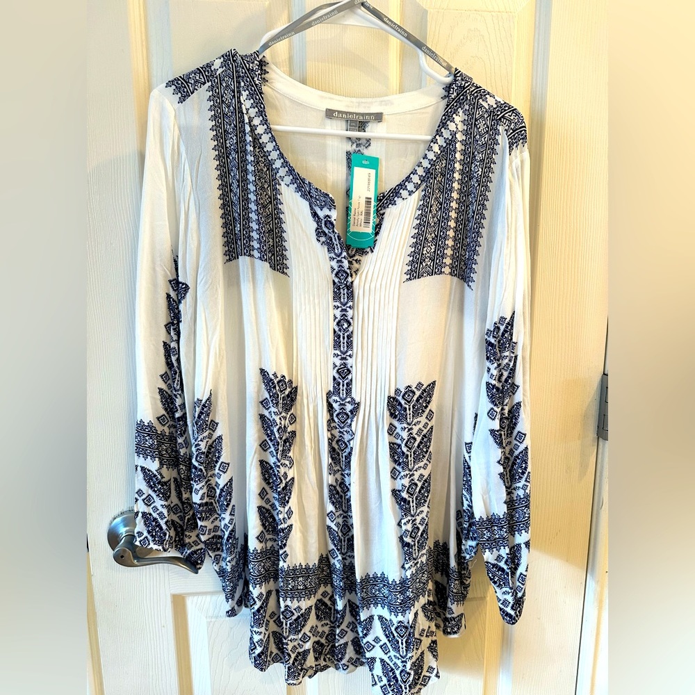 Cute blue and white peasant-style shirt